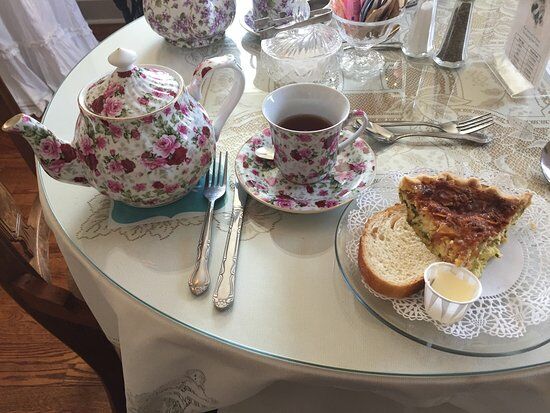 Miss Hickory's Tea Room